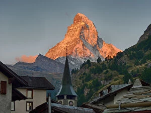 Switzerland Gallery: Switzerland, Zermatt, The Matterhorn, sunrise view from Zermatt