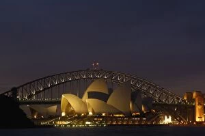 Images Dated 5th October 2006: Sydney Opera House with Sydney Harbour Bridge at night. Sydney NSW AUSTRALIA