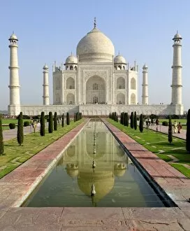 Images Dated 24th March 2007: The Taj Mahal