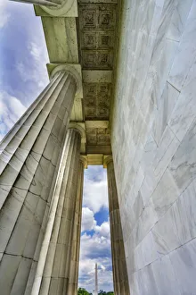Images Dated 16th July 2021: Tall white columns, Lincoln Memorial, Washington DC. Dedicated 1922