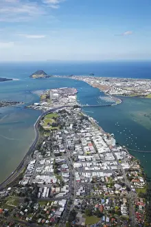 Images Dated 13th December 2009: Tauranga, Tauranga Harbour, and Mount Maunganui (in distance), Bay of Plenty, North Island
