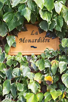 Terra cotta sign saying La Monardiere at the entrance. Domaine la Monardiere Monardiere