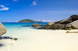 Images Dated 14th November 2004: Thailand, Andaman Sea. Ko Miang Island Similan Islands Andaman Sea Thailand