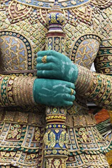 Images Dated 26th September 2011: Thailand, Bangkok, Grand Palace. Detail of a large statue