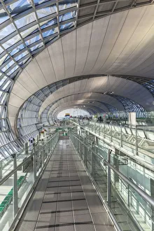 Images Dated 27th November 2018: Thailand, Bangkok. Suvarnabhumi International Airport, BKK interior