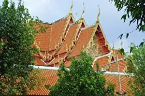 Images Dated 21st November 2004: Thailand, Bangkok. Wat Benchamabophit (Marble Temple) Bangkok, Thailand