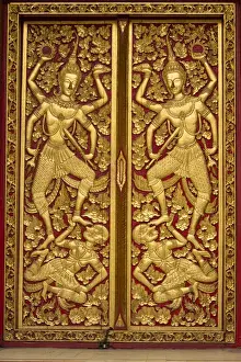 Images Dated 22nd March 2014: Thailand, Chiang Mai Province, Wat Phra That Doi Suthep. Decorative temple doors
