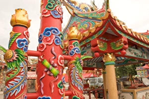 Images Dated 2nd November 2005: Thailand, Dragon incense at the Buddhist Chinese Shrine