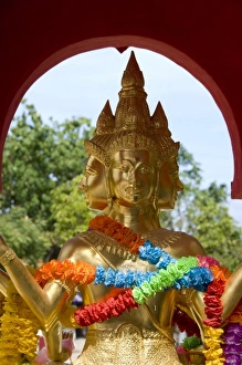 Images Dated 14th April 2009: Thailand, Ko Samui (aka Koh Samui). Temple of the Big Buddha on Fan Island. Statue