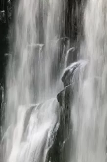 Images Dated 12th November 2005: Thomsonis Falls, just outside Nyahururu, on the Ewaso Narok River, Kenya