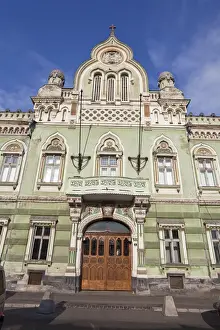 Images Dated 14th September 2009: Timisoara in the Banat of Romania, buildings around Piata Revolutii (Piata Unirii)