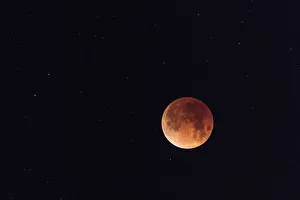 Images Dated 31st January 2018: Total eclipse of a blue moon in Yellowstone National Park, Wyoming, USA