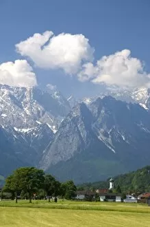 Images Dated 13th June 2006: The town of Farchant and the Austrian Alps in Southern Germany