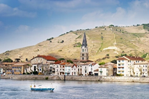 Images Dated 14th May 2004: The town Tain l Hermitage, the riverside side