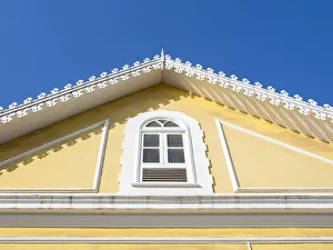 Colonial Prints: Traditional houses dating back to colonial times in Plato, Street Dr