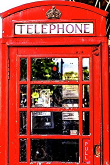 England Prints: Traditional red payphone booth