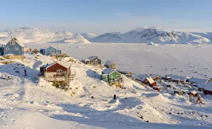 Images Dated 15th October 2020: The traditional and remote Greenlandic Inuit village Kullorsuaq located at the Melville