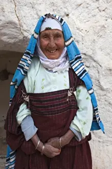 One Person Prints: Tunisia, Ksour Area, Matmata, older Berber woman (MR)