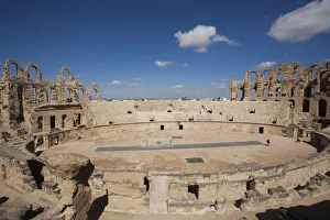 Tunisia, Tunisian Central Coast, El Jem, Roman Colosseum, b. 238 AD