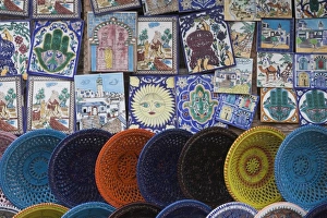 Tunisia, Tunisian Central Coast, Mahdia, souvenir pottery