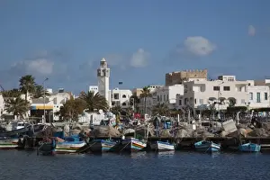 Images Dated 10th March 2010: Tunisia, Tunisian Central Coast, Mahdia, town port