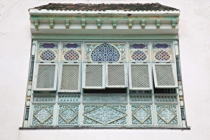 Images Dated 9th March 2010: Tunisia, Tunisian Central Coast, Mahdia, window detail