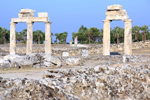 Turkey Gallery: Turkey, southwestern Turkey, Denizli Province, River Menderes valley, Pamukkale