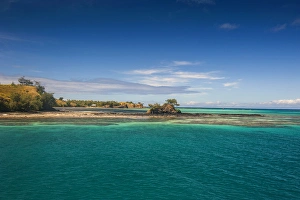 Images Dated 6th July 2011: The turquoise waters of the blue lagoon, Yasawas, Fiji, South Pacific