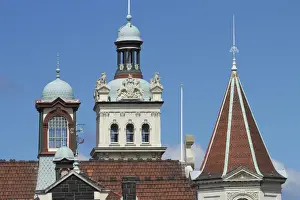 Images Dated 14th January 2012: Turrets, Spires & Clock Tower, Historic Railway Station, Dunedin, South Island, New