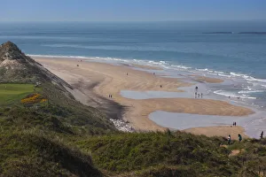 Images Dated 10th May 2016: UK, Northern Ireland, County Antrim, Portrush of Curran Strand Beach