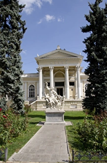 Images Dated 4th September 2011: Ukraine, Odessa. Archaeological Museum, founded in 1825, built in Classical-style