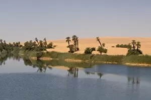 Images Dated 14th May 2007: Umm El Ma lake, Erg Awbari, Sahara desert, Fezzan, Libya