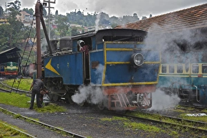 Images Dated 14th October 2009: UNESCO, India, Tamil Nadu, Nilgiri Mountains, Heritage Steam, Train, Udagamandalam