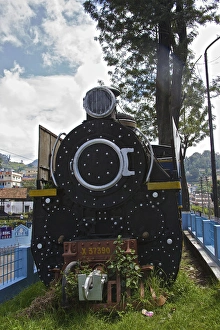 Images Dated 13th October 2009: UNESCO, India, Tamil Nadu, Nilgiri Mountains, Heritage Steam Train, Udagamandalam