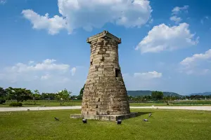 Images Dated 24th May 2011: Unesco world heritage sight Cheomseongdae oldest astronomical observatory in east Asia Gyeongju