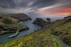 Images Dated 13th July 2024: United Kingdom, England, Cornwall. Boscastle, Sunset at Boscastle Harbor