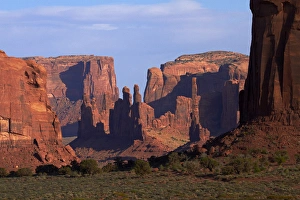 Images Dated 17th April 2014: United States, Arizona, Navajo Nation, Monument Valley, Yei Bi Chei and Totem Pole