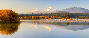 Natural Beauty Prints: United States, Oregon, Bend, Black Butte Ranch, Fall Foliage and Cascade Mountains