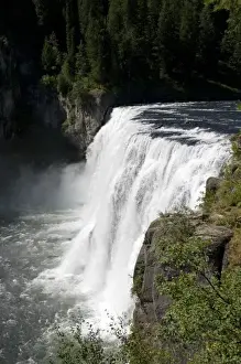 Images Dated 11th August 2009: Upper Mesa Falls on the Henrys Fork of the Snake River in Fremont County, Idaho, USA