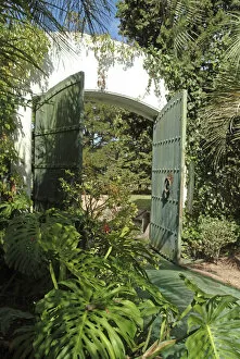 Uruguay, Atlantida, posada Santa Rosa, The gate and the garden