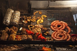 Images Dated 28th February 2009: Uruguay, Montevideo Department, Montevideo. Parilladas grill, Mercado del Puerto