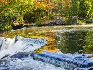 Images Dated 5th August 2020: US, Michigan, Upper Peninsula. Reflections on Bond Falls
