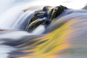 Images Dated 5th August 2020: US, Michigan, Upper Peninsula. Water flowing over Bond Falls with reflections