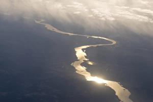 Images Dated 7th March 2015: US, WA, OR. Morning light reflects off river