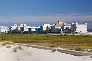 USA, Alabama, Gulf Shores. Mobile Bay area, beach houses