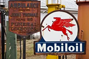 Images Dated 17th October 2009: USA, Alabama, Mooresville. Old gasoline station signs