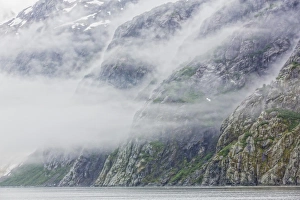 Images Dated 3rd July 2013: USA, Alaska, Glacier Bay National Park. Fog and clouds on mountain