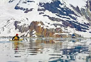 Images Dated 18th May 2007: USA, Alaska, Glacier Bay National Park. Sea kayaker in John Hopkins Inlet. (MR)