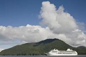 USA, Alaska, Holkham Bay, Cruise ship MV Seven Seas Mariner sailing from entrance