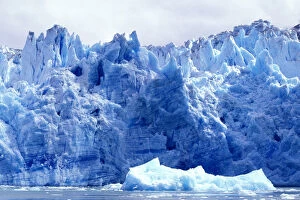 Images Dated 29th August 2003: U.S.A. Alaska, Inside Passage Tracy Arm-Fords Terror Wilderness, Sawyer Glacier s